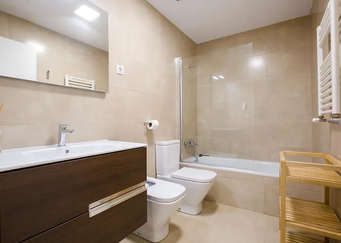 Telmo Nuevo & Parking En Bilbaozorroza *