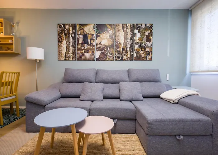 Telmo Nuevo & Parking En Bilbaozorroza * Більбао